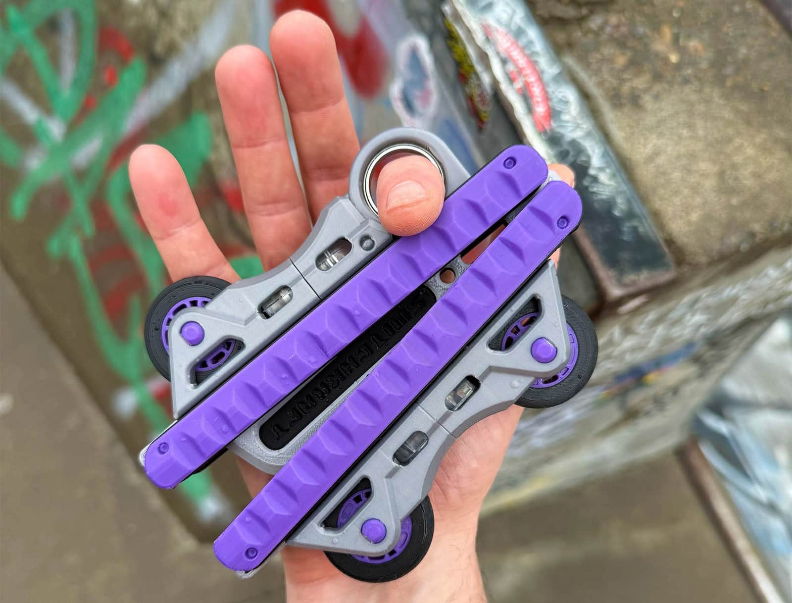 Multitool in hand